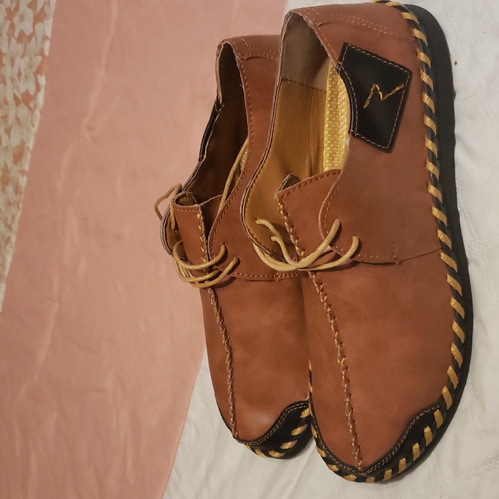 Shoes fashion size 12.5  tan